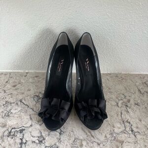 Nina Black High Heel Pumps with Decorative Toe